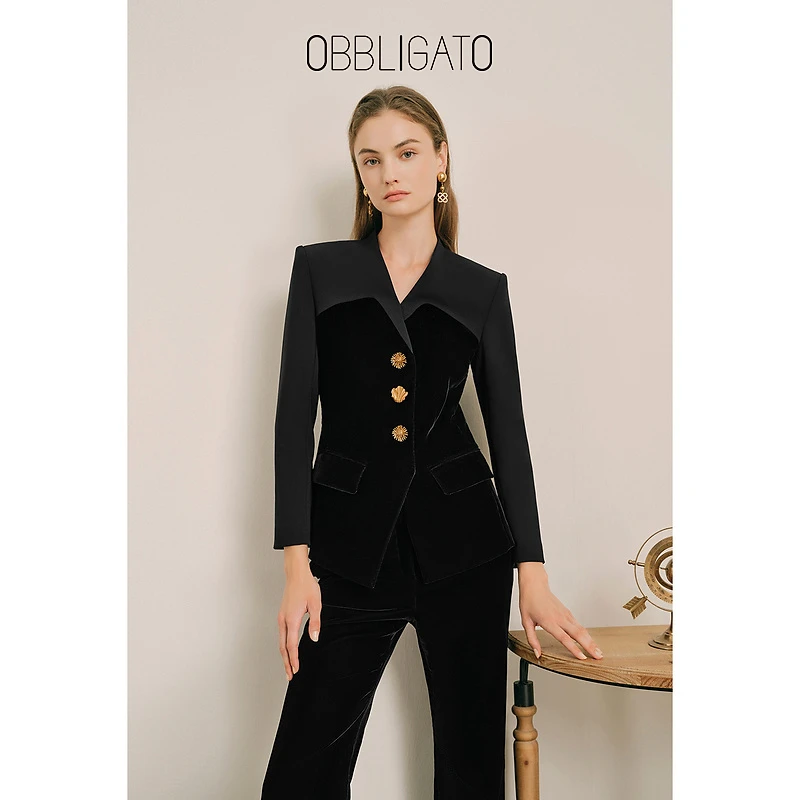 OBBLIGATO奥丽嘉朵2024V 领设计层次感女上衣1C34570100