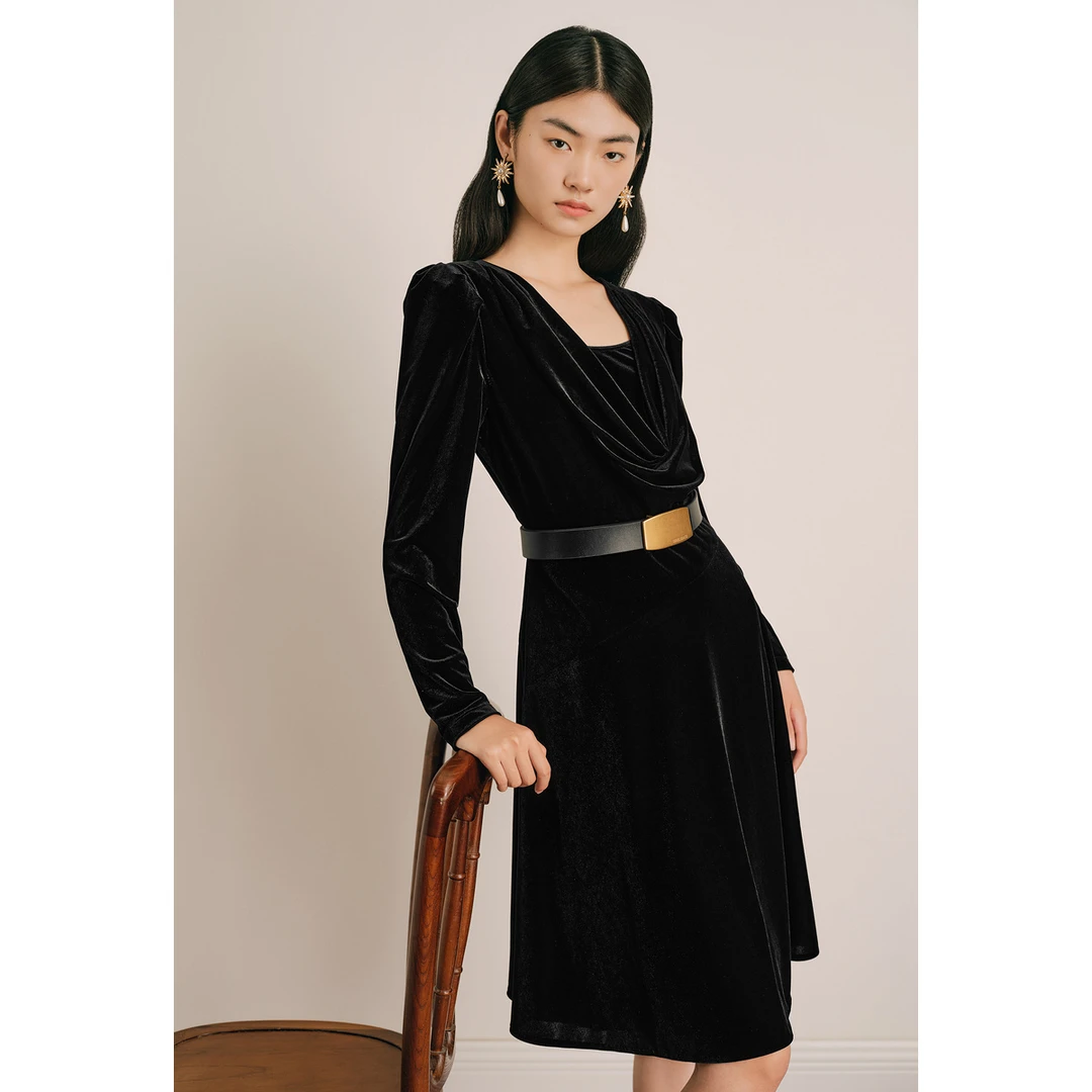 OBBLIGATO奥丽嘉朵秋季新款黑色丝绒双层荡领连衣裙1C64305390