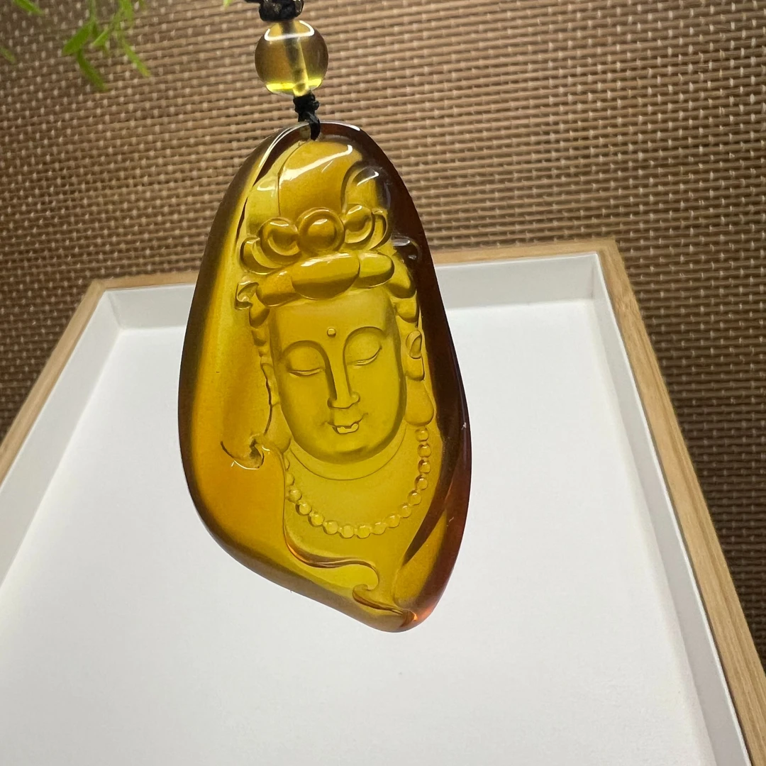 缅甸天然琥珀手工雕刻佛像挂件58.8X31.8X16