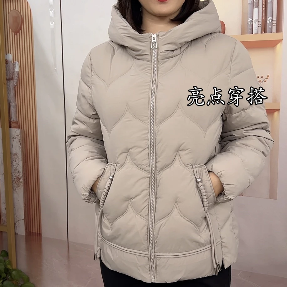 连帽兜串珠时尚棉服