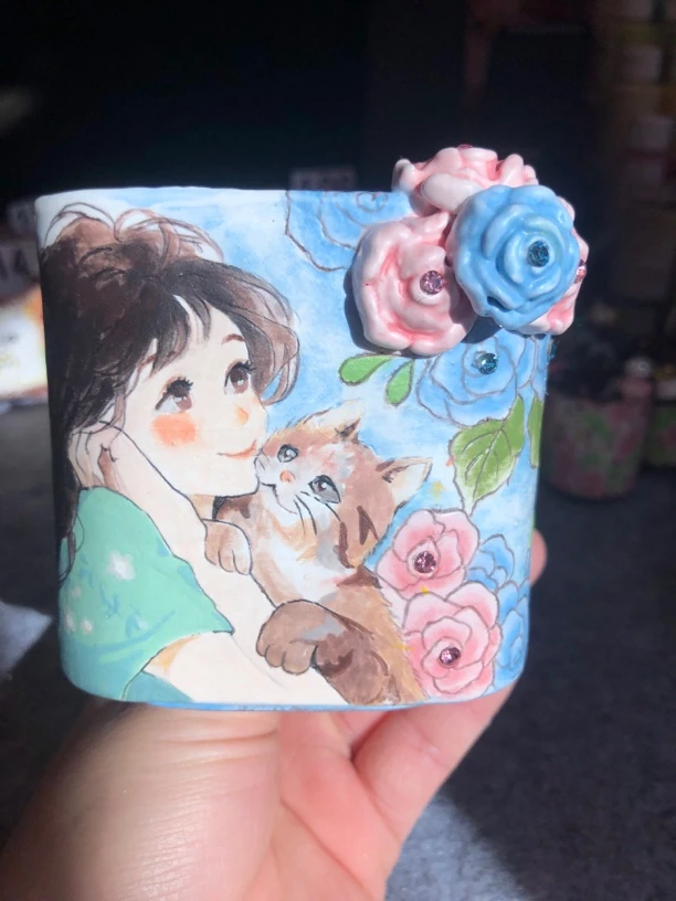 女孩猫咪立体花手绘花盆