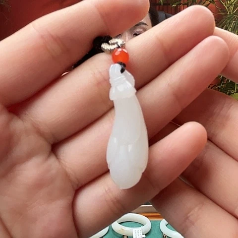 和田玉颈饰未镶嵌