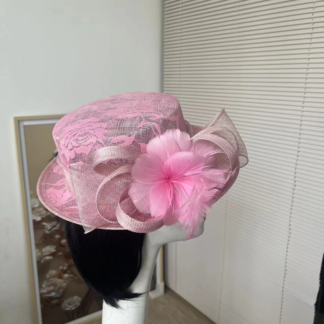 英伦复古时尚优雅平顶菲律宾麻纱帽羽毛花朵透气防晒粉色遮阳帽女