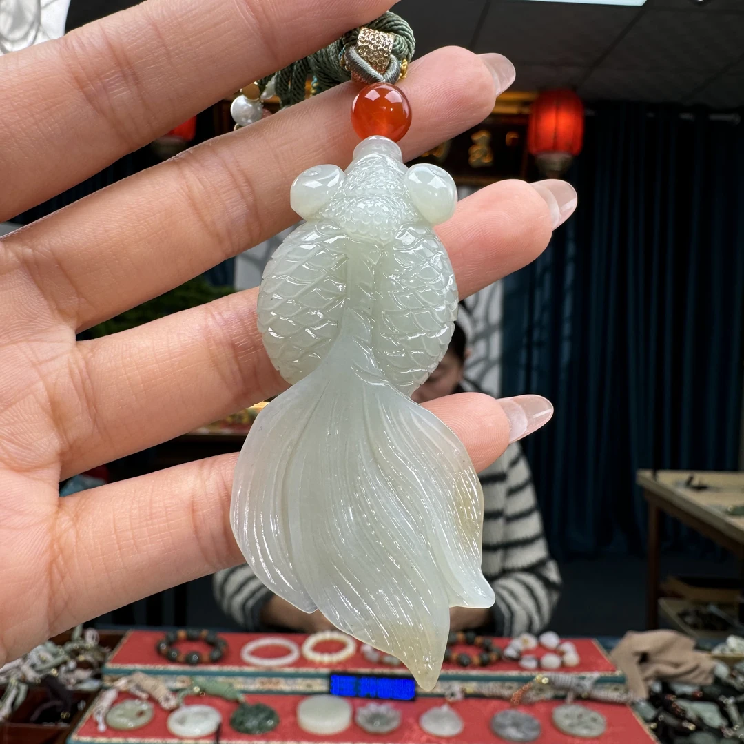 和田玉挂件立体大锦鲤毛衣链（蓝）