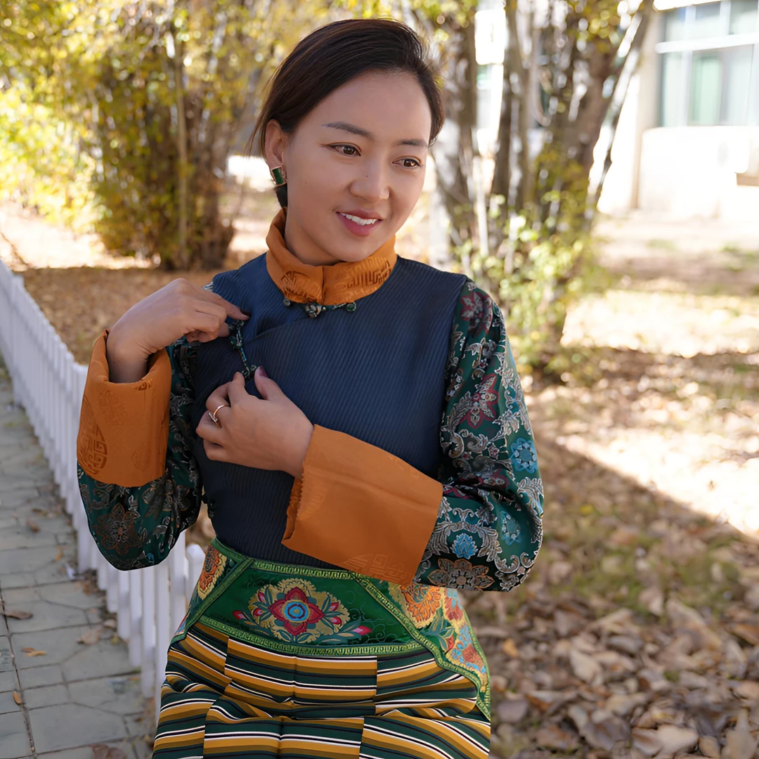 民族服装立领毛料藏袍拉萨服四季款民族风藏式女款传统好看更美丽