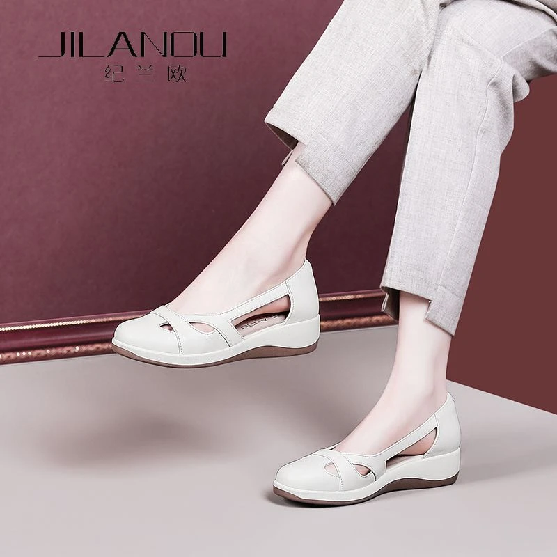 软底单鞋女平底休闲妈妈鞋2025春夏新款镂空透气单鞋浅口真皮女鞋