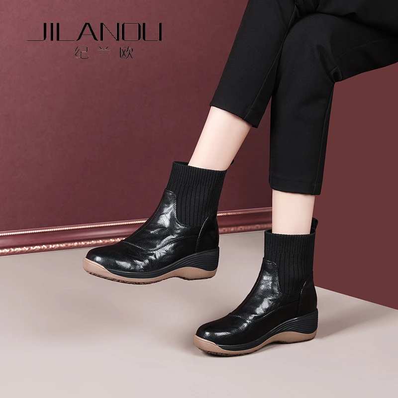 2025冬季新款妈妈鞋保暖烟筒短靴加绒厚底靴子真皮切尔西靴女鞋