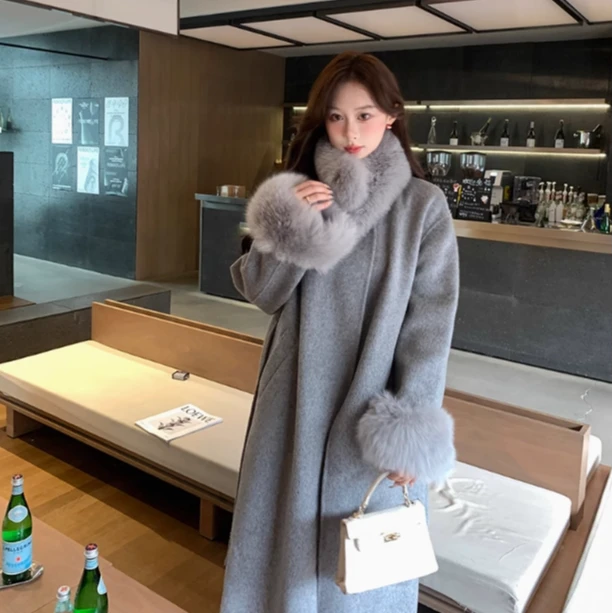 889冬季新款保暖大衣外套女2024中长款高端气质配袖子毛外套女