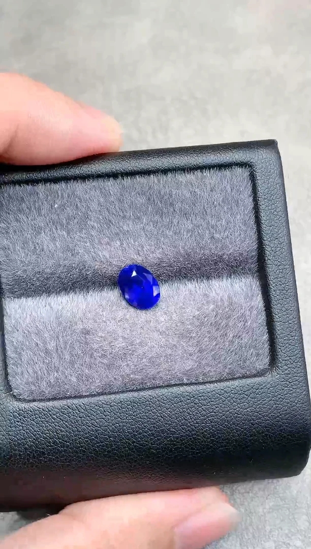 【闪购商品】蓝宝石裸石未镶嵌2ct 皇家蓝 CGTL XP