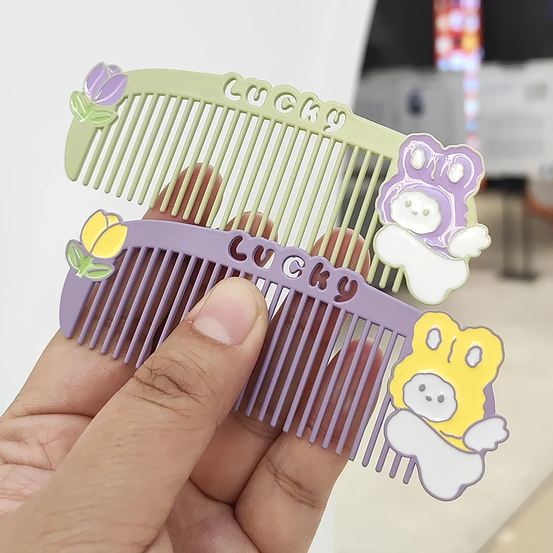 可爱卡通兔子金属美发梳学生便携小巧梳子锌合金不伤发安全梳女孩