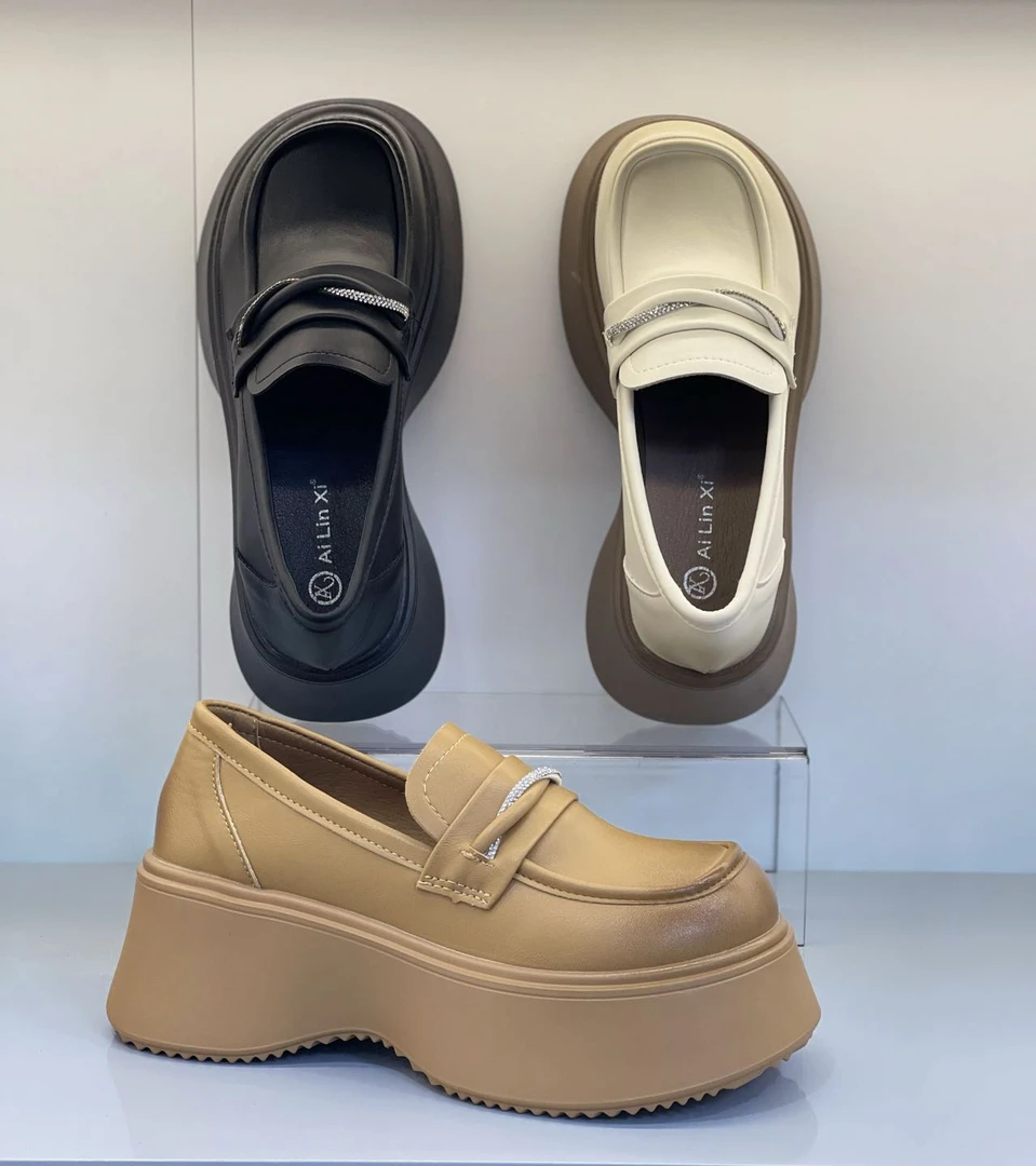 新疆厚底乐福鞋女2025年新款春季复古通勤百搭单鞋子小皮鞋A-130