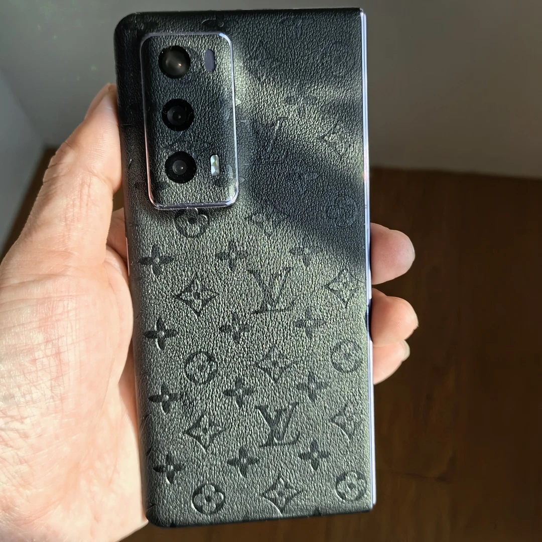 拍一发二 荣耀magic VS2小羊皮纹全包膜magicV2潮牌背膜手机裸感