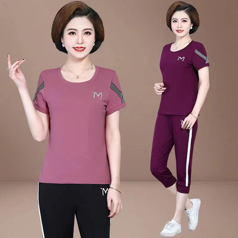 中老年女装妈妈夏季套装新款中年洋气时尚减龄短袖休闲运动两件套
