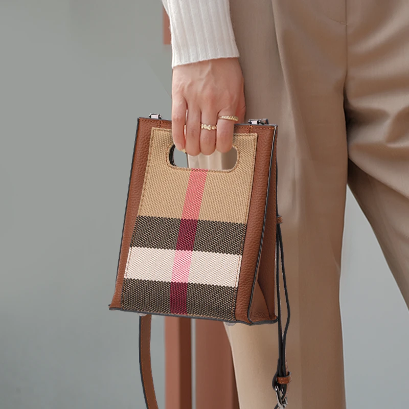 艾丹尼新款轻奢百搭手提单肩包，格子帆布牛皮包，迷你小众手机包