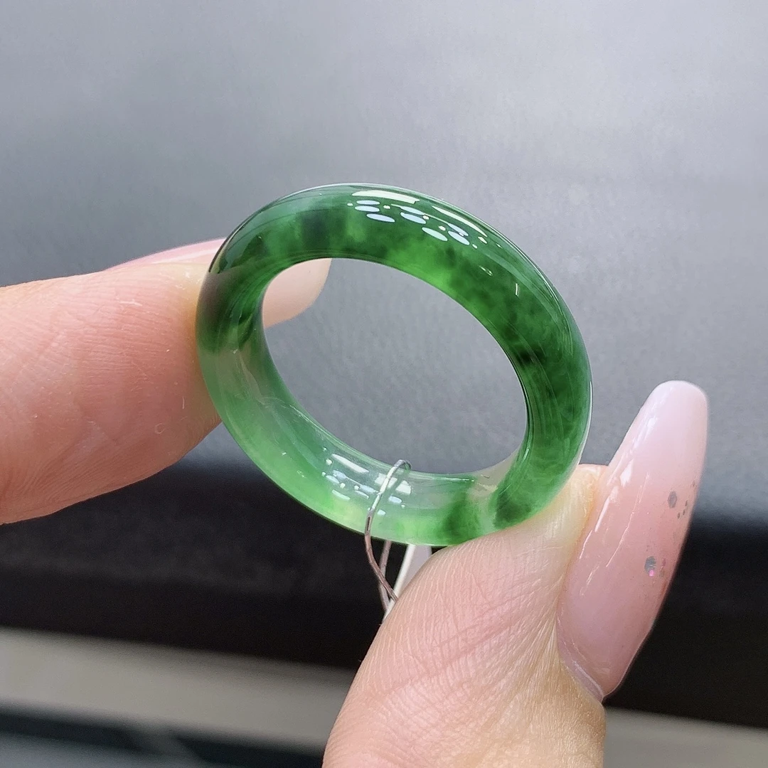 18号 冰种半山水辣绿色飘阳绿戒圈 内径18.3-5.9-3.8