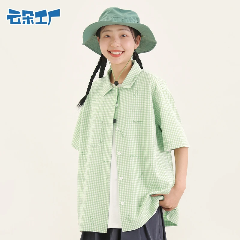 云朵工厂花学家翻领格纹衬衫满版印花宽松薄款短袖开衫双色可选女