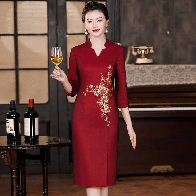 D102秋冬2025新款婚宴高贵喜婆婆礼服端庄气质国风绣花大气洋气
