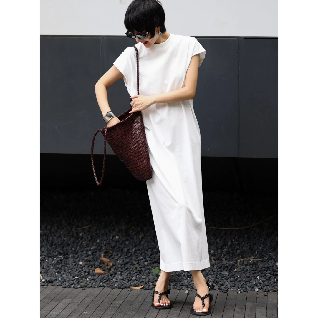 夏季新款流行洋气白色圆领中袖纯色加长款连衣裙