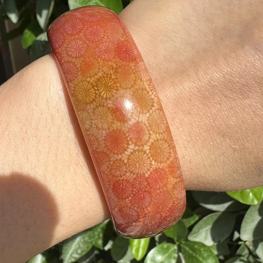 天然珊瑚玉手镯吊坠雕刻件手链菊花玉测量佩戴