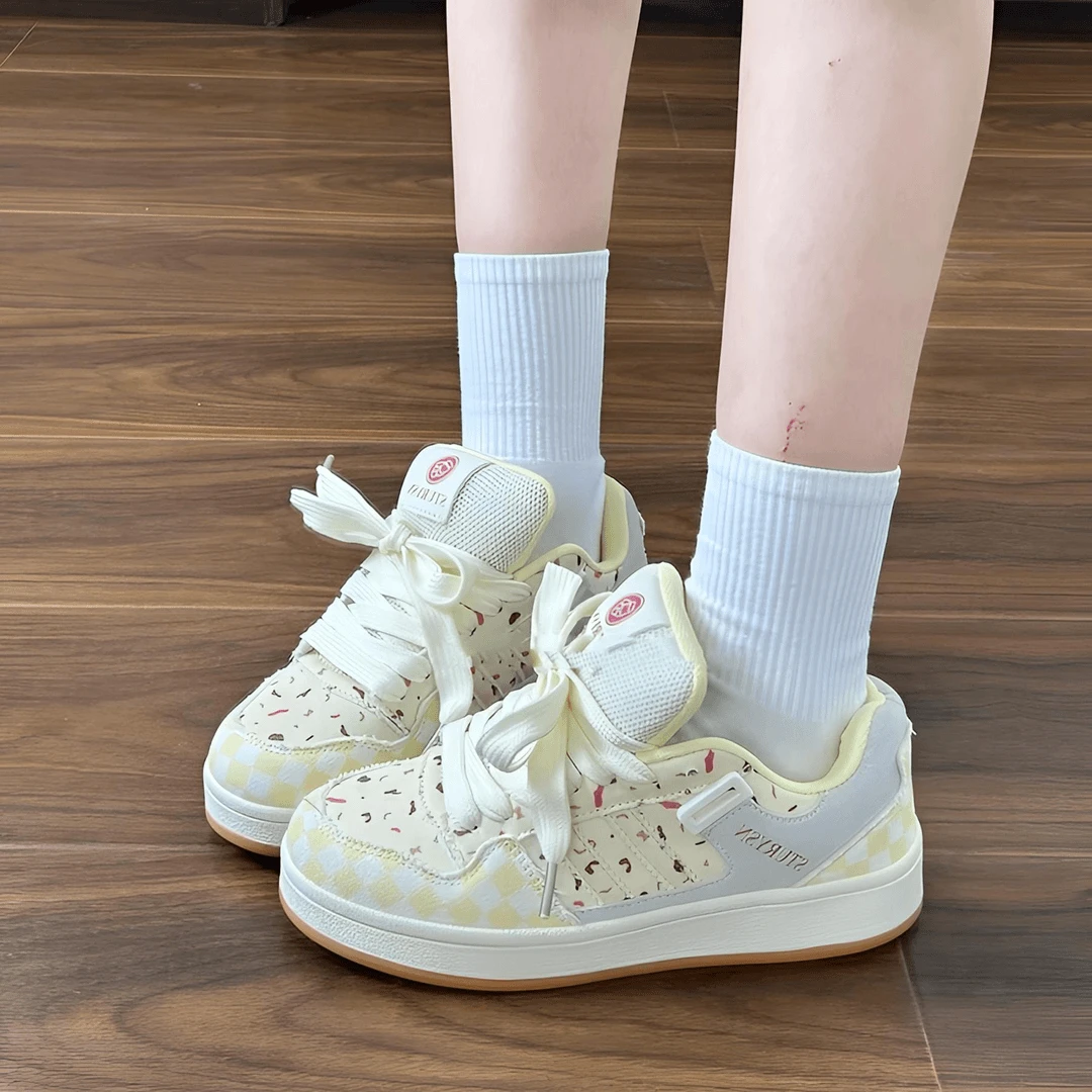 小众蔓越莓配色面包鞋女ins潮2024秋季新款百搭学生休闲运动板鞋