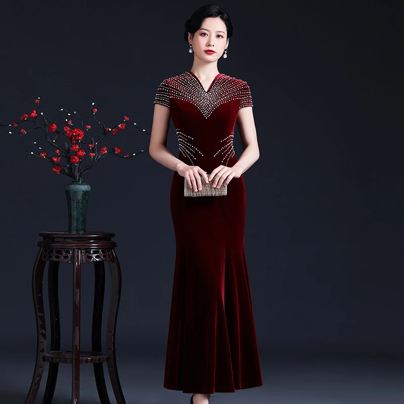 喜婆婆婚宴晚礼服旗袍长款金丝绒中国风气质优雅手工订珠走秀高贵