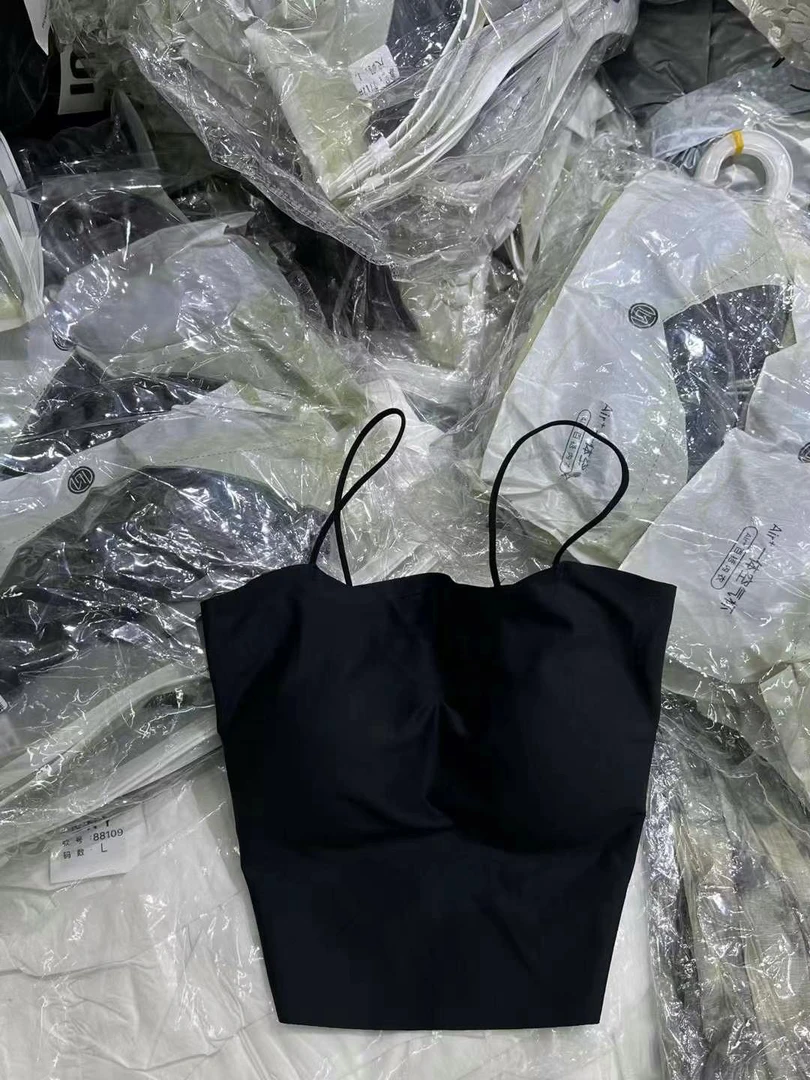 甲甲实体档口批发，一件也是拿货价