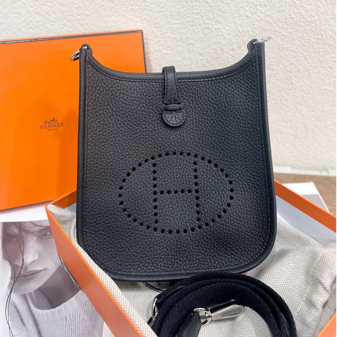 未使用 Hermes/爱马仕 伊芙琳 mini黑银 w刻