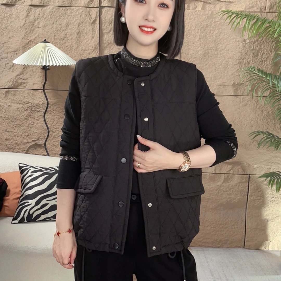 秋冬减龄休闲女士加棉马甲马夹显瘦单排扣时尚打格菱形格百搭款