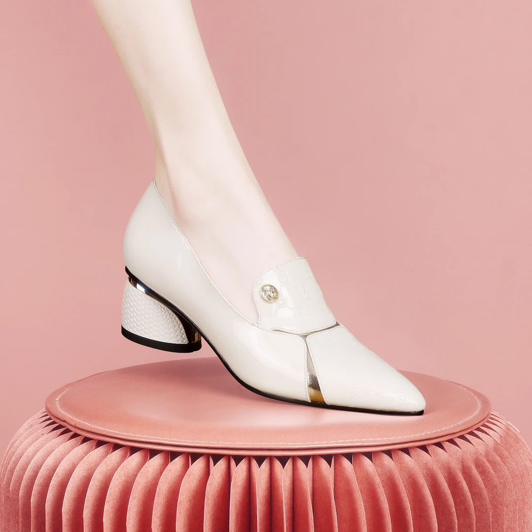 梵芮诗2024年新款尖头优雅气质纽扣装饰春季时尚女粗跟单鞋-Y114