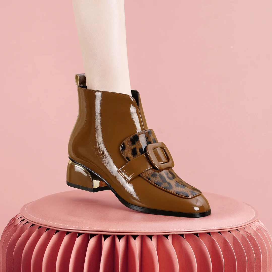 梵芮诗2024年秋冬新款通勤保暖洋气舒适时尚个性手工短靴-J1144