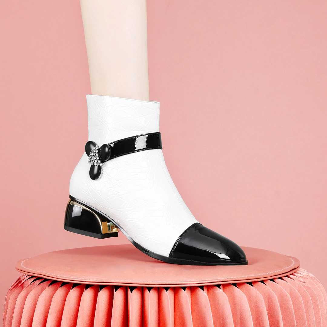 梵芮诗秋冬百搭圆头钻饰拼色加绒时尚气质百搭粗跟女短靴-J0384