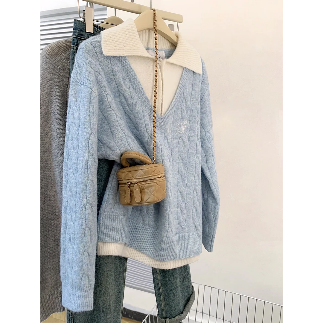 蓝色polo领假两件针织毛衣外套女秋冬2024新款浣熊绒加厚翻领上衣