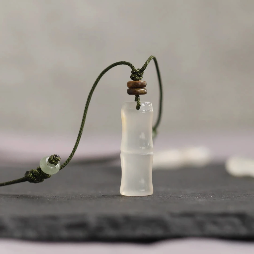高货冰透玛瑙气质简约古风清新白玛瑙竹节竹子项链吊坠送闺蜜礼物
