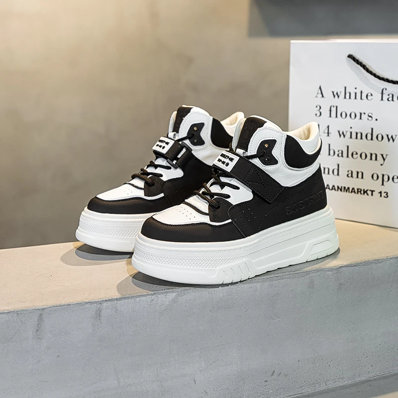 小白鞋女2024秋季新款百搭运动休闲白色厚底老爹鞋子板鞋增高白鞋