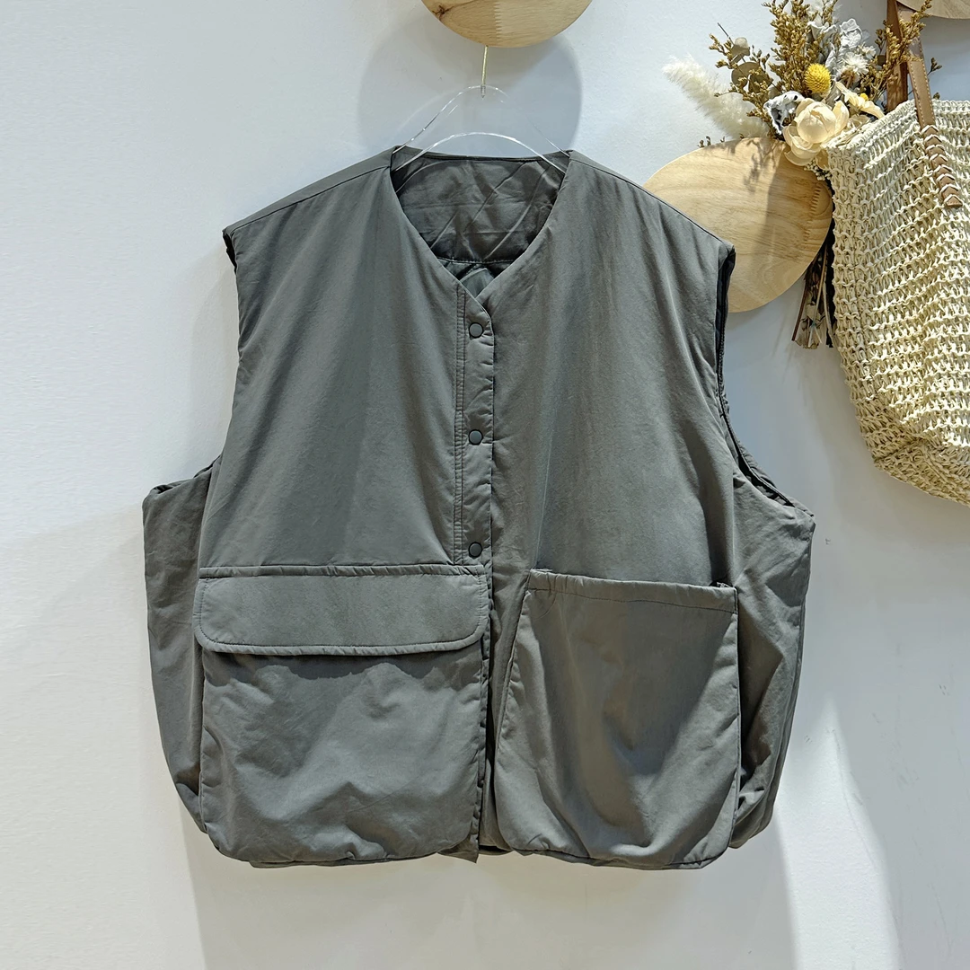 [乔木]冬季新款日韩系绗棉不规则口袋宽松大版无袖圆领马甲