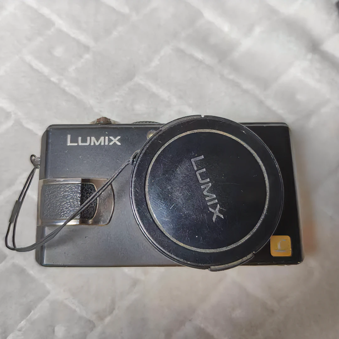 90新 Panasonic/松下 松下 LX2 黑色复古便携照相高清相机卡 学生