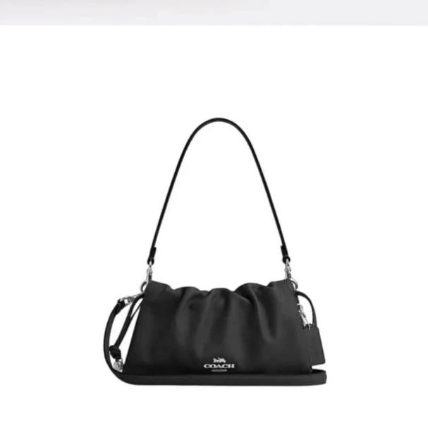 COACH/蔻驰黑色云朵包  单肩斜挎包时尚（尺寸25*15*7）