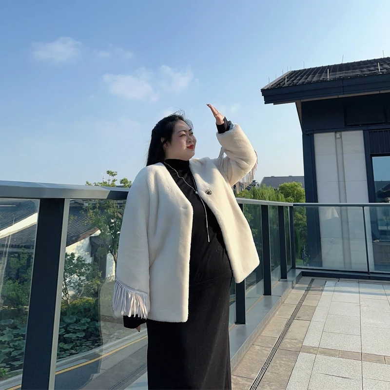 别格秀【苏影蹁跹】220斤大码女装皮毛一体小香风外套加厚流苏显瘦
