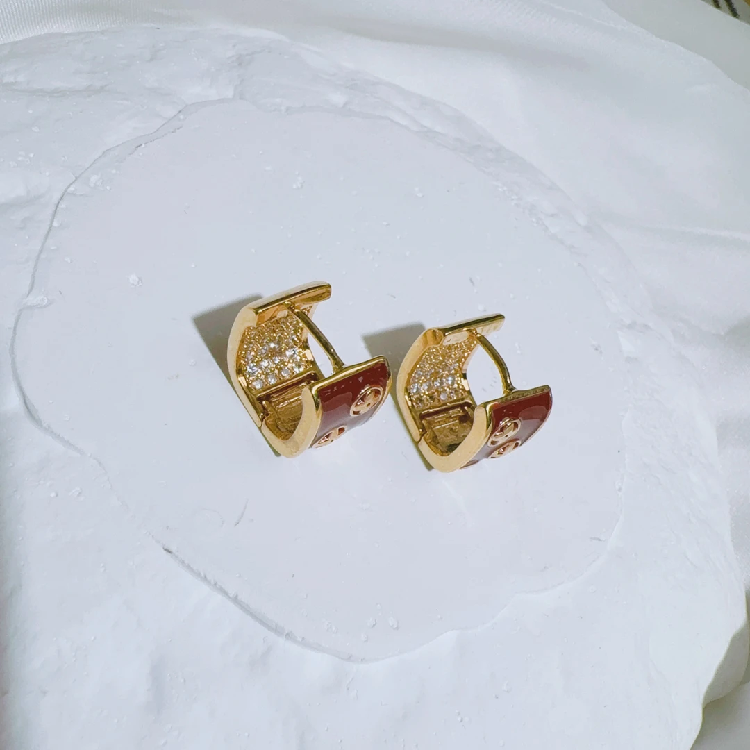 铜合金珐琅耳饰 时尚秋冬新款老花珐琅滴釉内镶钻耳扣耳饰S49801