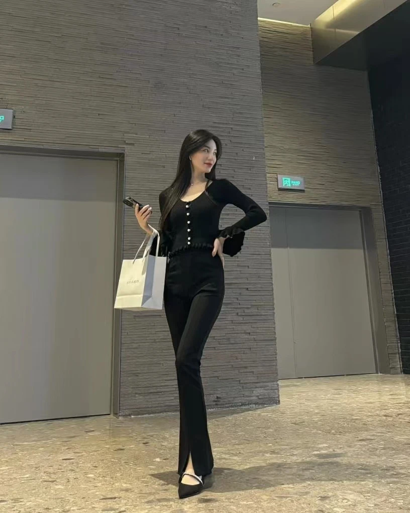 一莎 · STUDIO女装直播链接