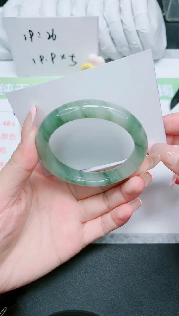 【闪购商品】石英质玉手镯未镶嵌K25-56.4