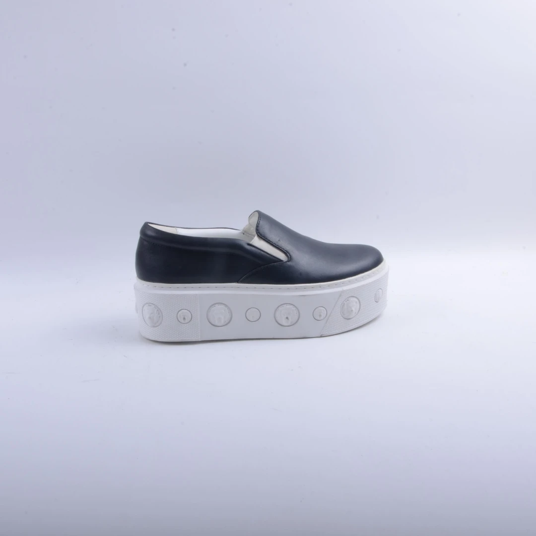 95新 VERSACE/范思哲  Versace深蓝厚白底休闲鞋37