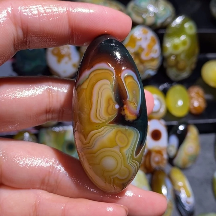 玛瑙/玉髓珠宝奇石未镶嵌