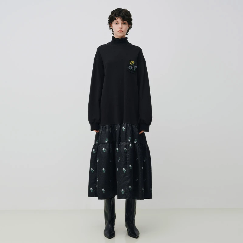 刘刘墨长袖时尚休闲宽松印花秋冬碎花设计小众黑色拼接花料连衣裙