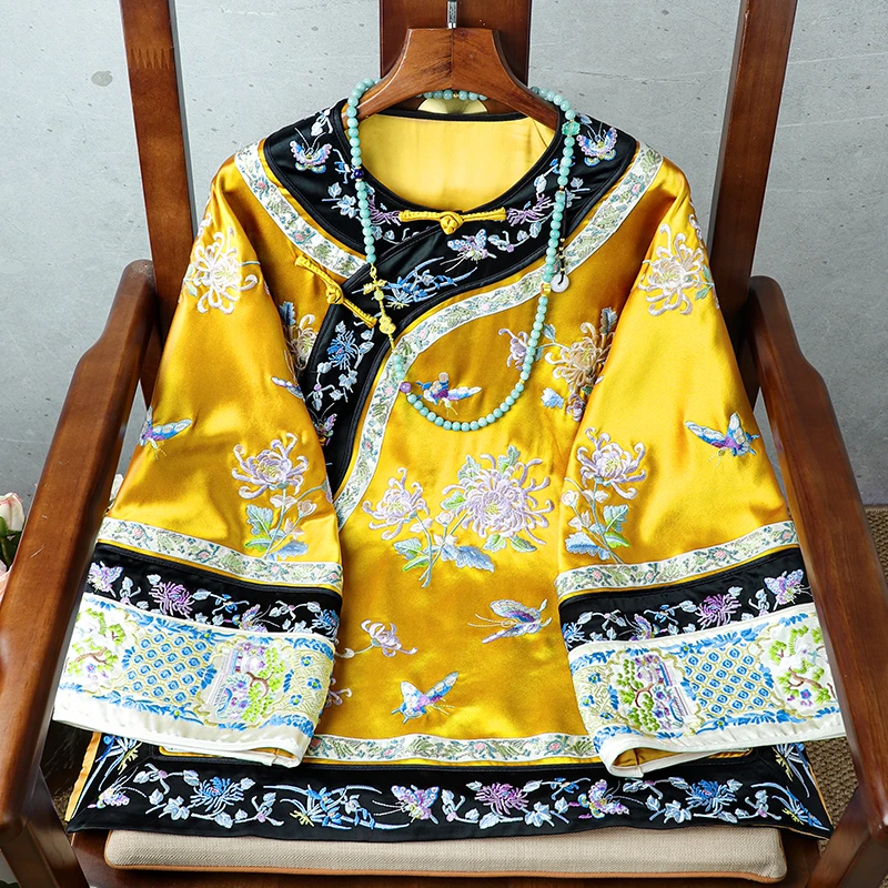 斜襟绣花气质太太服