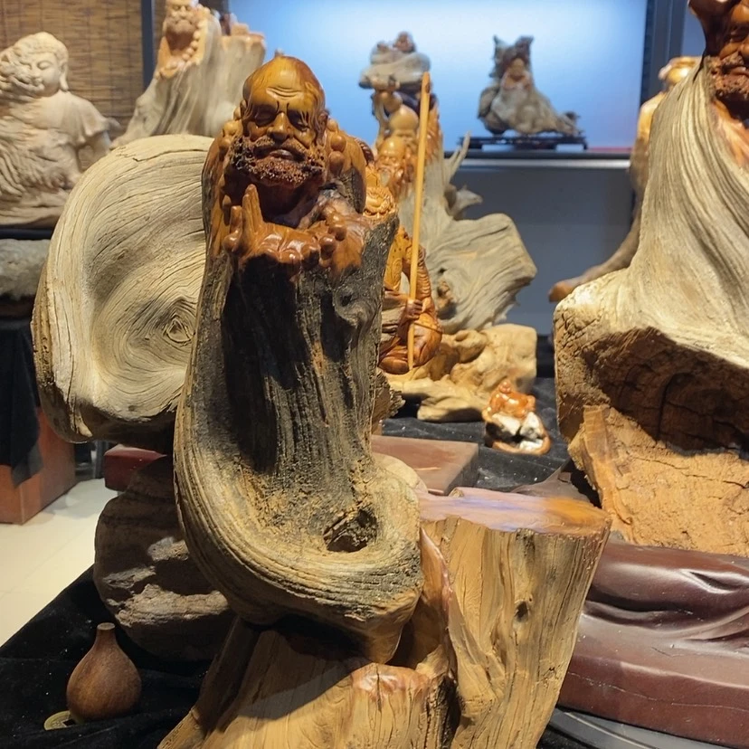 【闪购商品】崖柏根雕云***景