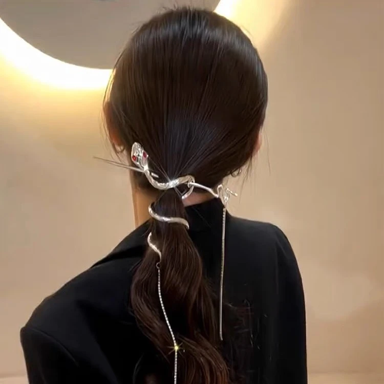 缠绕蛇流苏发簪中式高级感小众设计簪子冷淡风马尾盘发甜酷发饰女