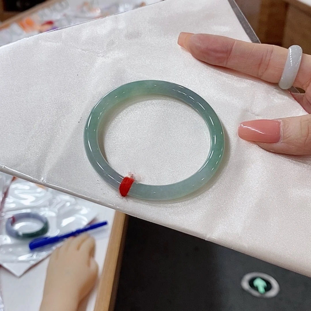 【闪购商品】翡翠手镯未镶嵌