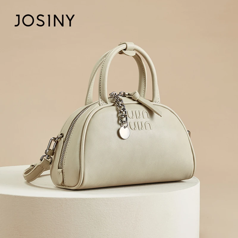 卓诗尼斜挎包女高颜值2024新款网红法式流苏吊坠小巧淑女贝壳包包