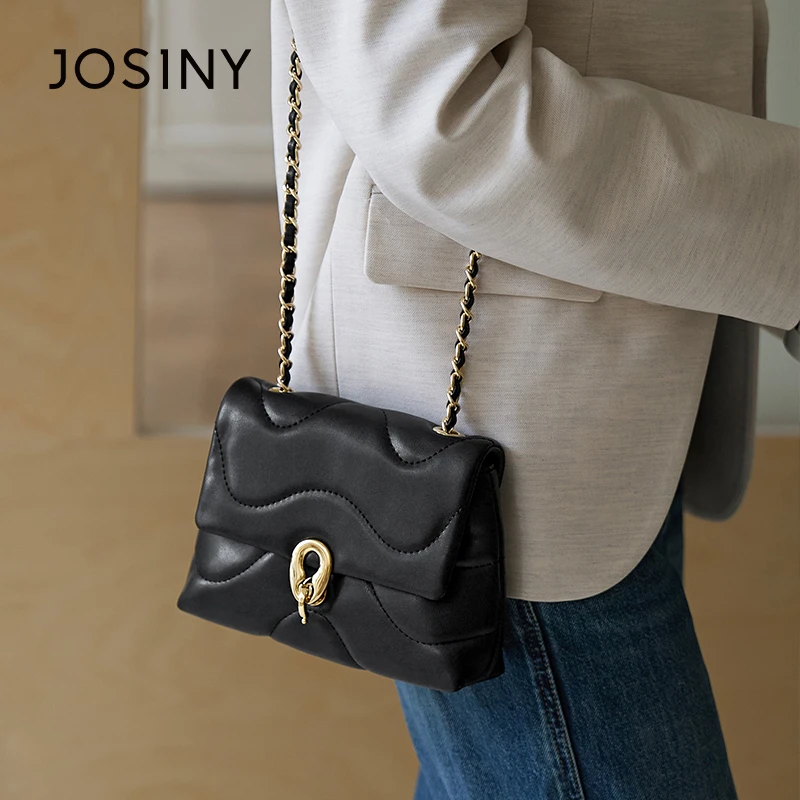 卓诗尼2024爆火女士单肩包腋下包高级感通勤包大学生洋气百搭包包